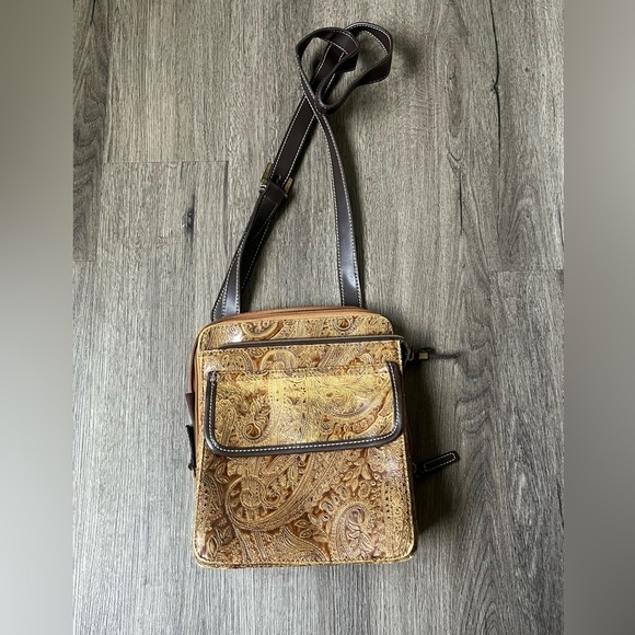 Relic Brown Leather Crossbody Bag - Picture 4 of 9